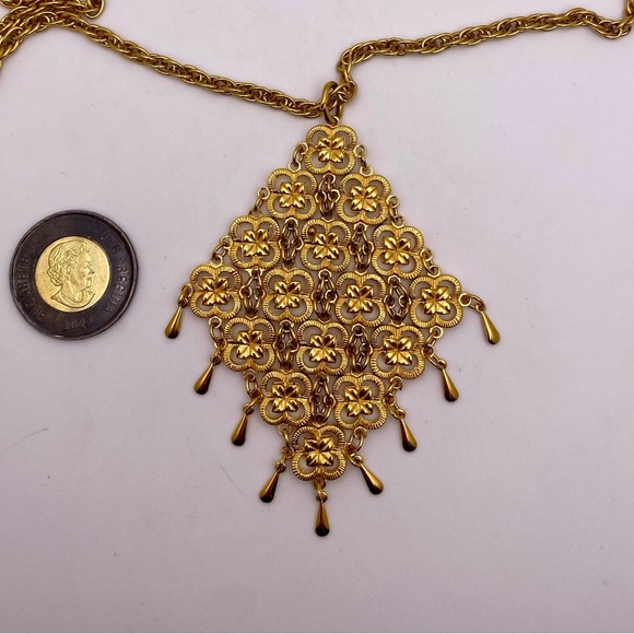 Vintage d'orlan filigree pendant and chain - Picture 3 of 5